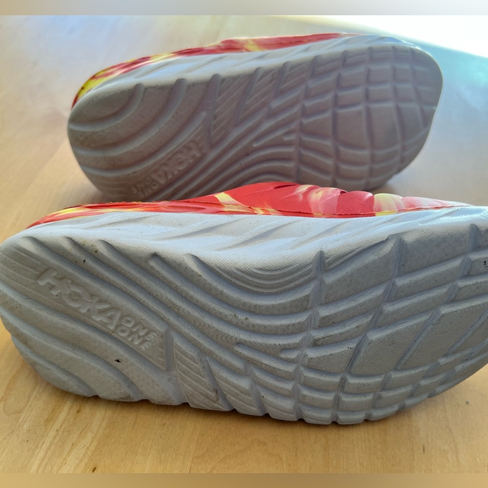 Hoka Women’s Vibrant Recovery Sandals - Picture 4 of 5